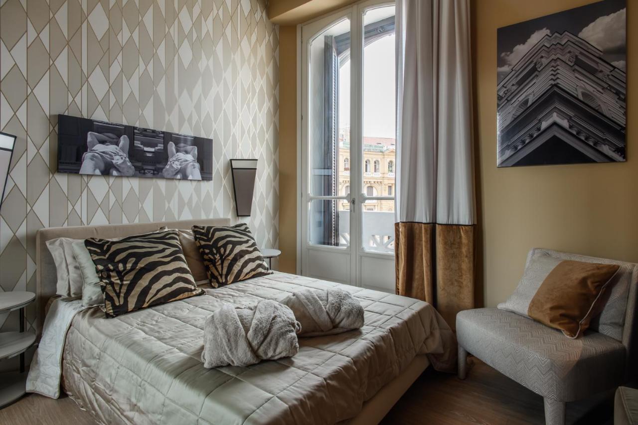 Palazzo Nana Suites & Apartments เนเปิลส์ ภายนอก รูปภาพ