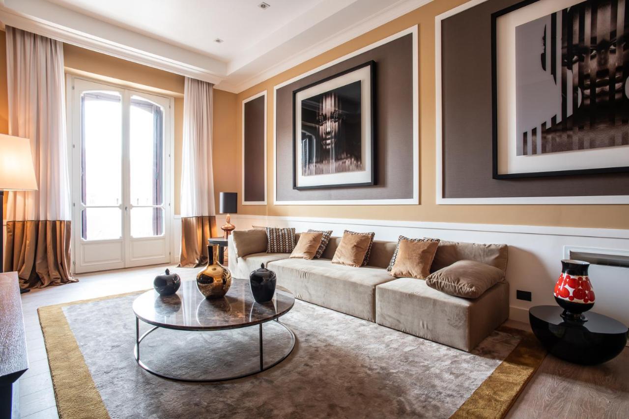 Palazzo Nana Suites & Apartments เนเปิลส์ ภายนอก รูปภาพ