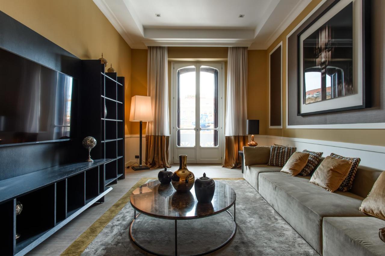 Palazzo Nana Suites & Apartments เนเปิลส์ ภายนอก รูปภาพ